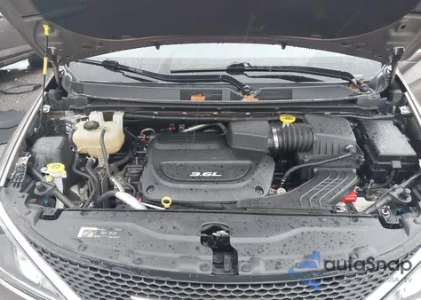 2018 Chrysler Pacifica Touring L z USA, uszkodzony, nr VIN 2C4RC1BG4JR148898